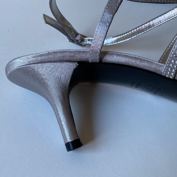 Touch of Nina silver metallic dress sandals with side buckle. - Picture 8 of 8